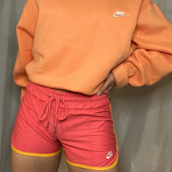 Pink Nike shorts - Picture 2 of 2